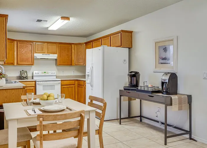 Holiday home Yard, Patio & Grill! Near Monastery
